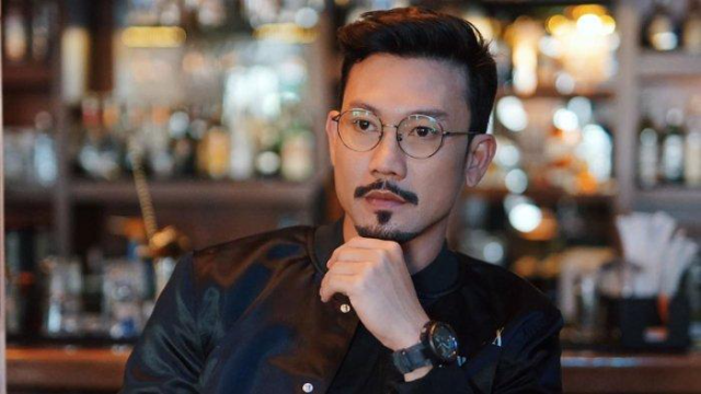 Profil Lengkap Denny Sumargo: Perjalanan Karier dan Kehidupan Pribadi
