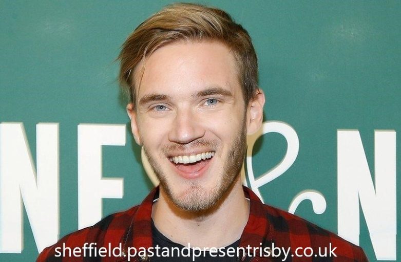 PewDiePie: Dari Gamer Lelucon